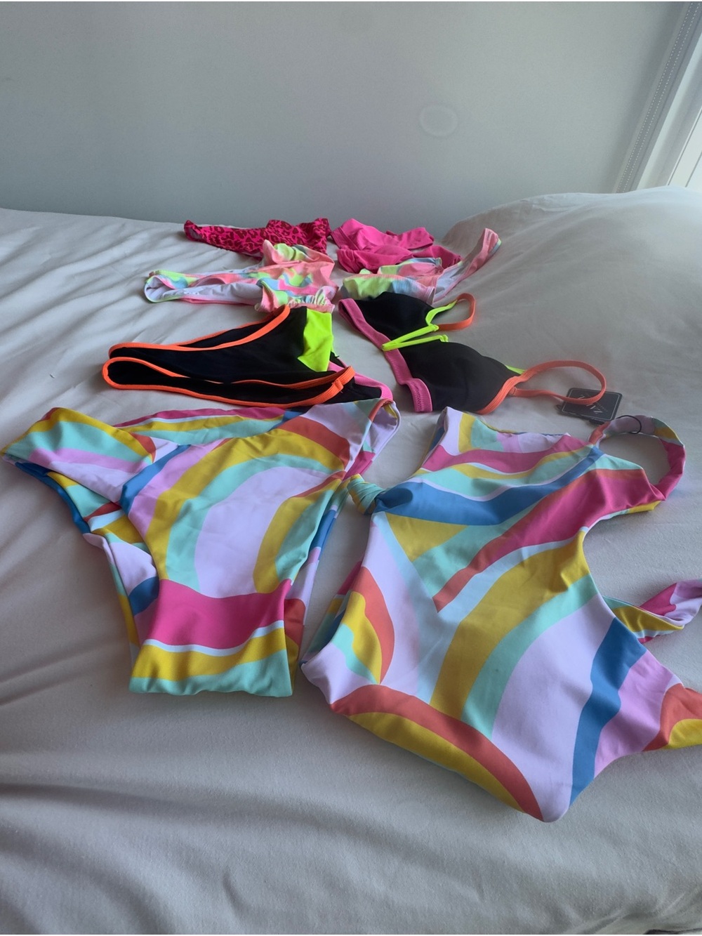 ** LOT of 4 NEW bikinis mix of size M L XL - women’s - GREAT DEAL - mix brands *